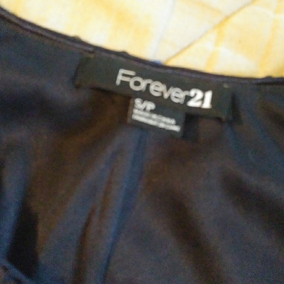 Beautiful sequined mini dress - Picture 6 of 6