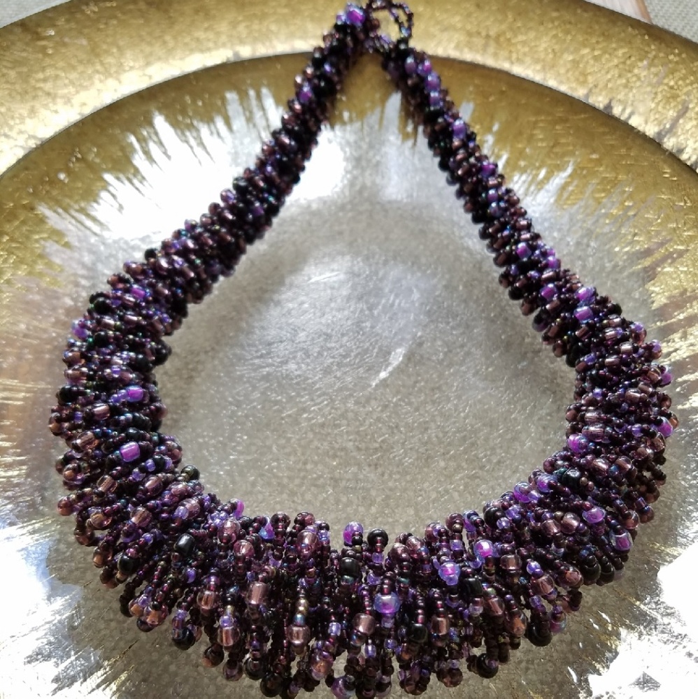 Beaded Neclace and bracelet set from Colombia - Picture 2 of 3