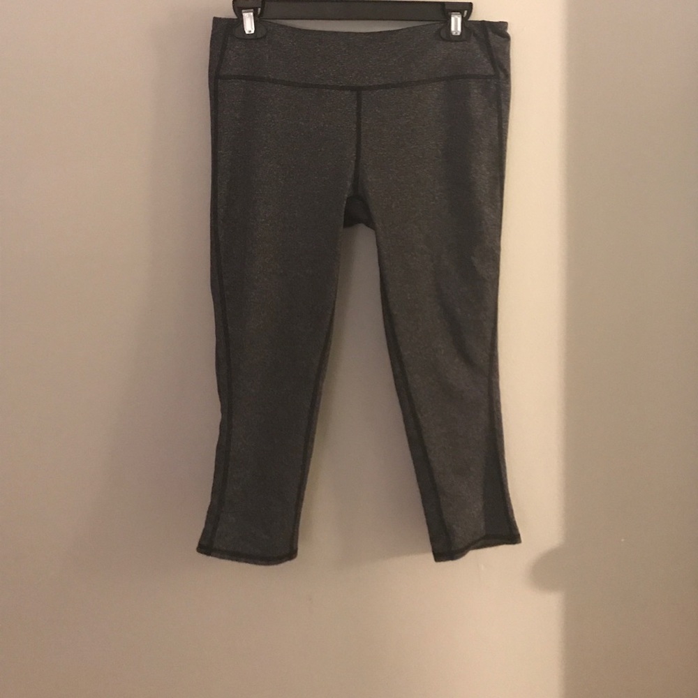 Gap Fit Capris