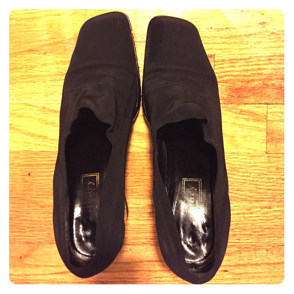 Elasticized Wedges 🇫🇷 - Picture 4 of 10
