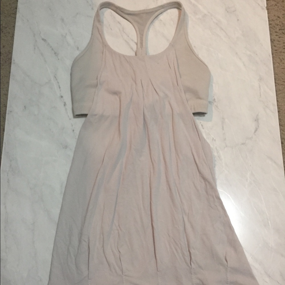 Lululemon tank top w/ built in bra