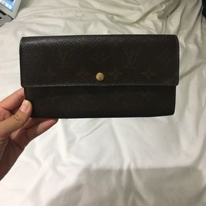 Authentic Louis Vuitton Waller