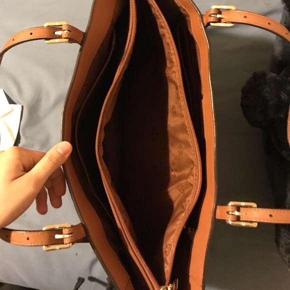 Authentic Tory Burch tote - Picture 3 of 3