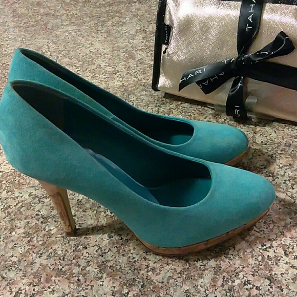 Women high heels, turquoise color. Size 6 - Picture 3 of 3