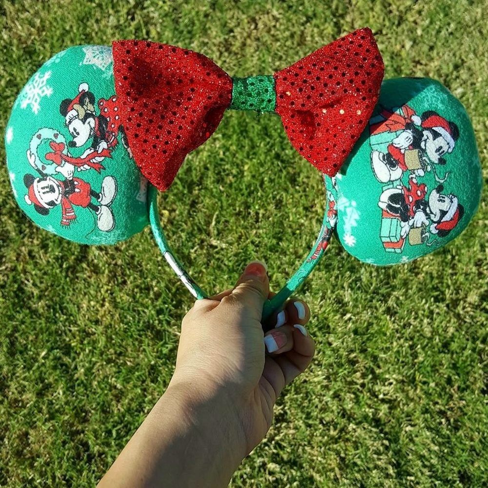 Christmas Mickey And Minnie Ears Disneyland