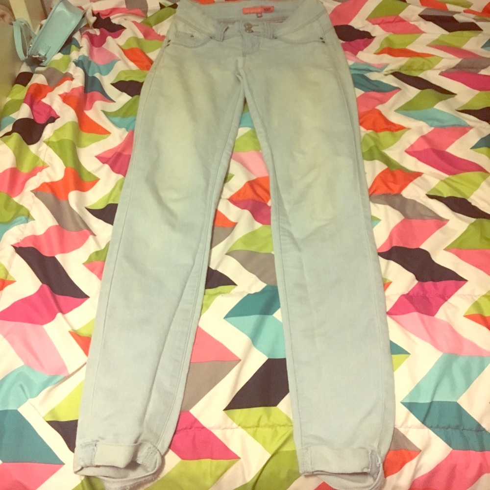 YMI “Wanna Betta Butt?” Pale skinny jeans