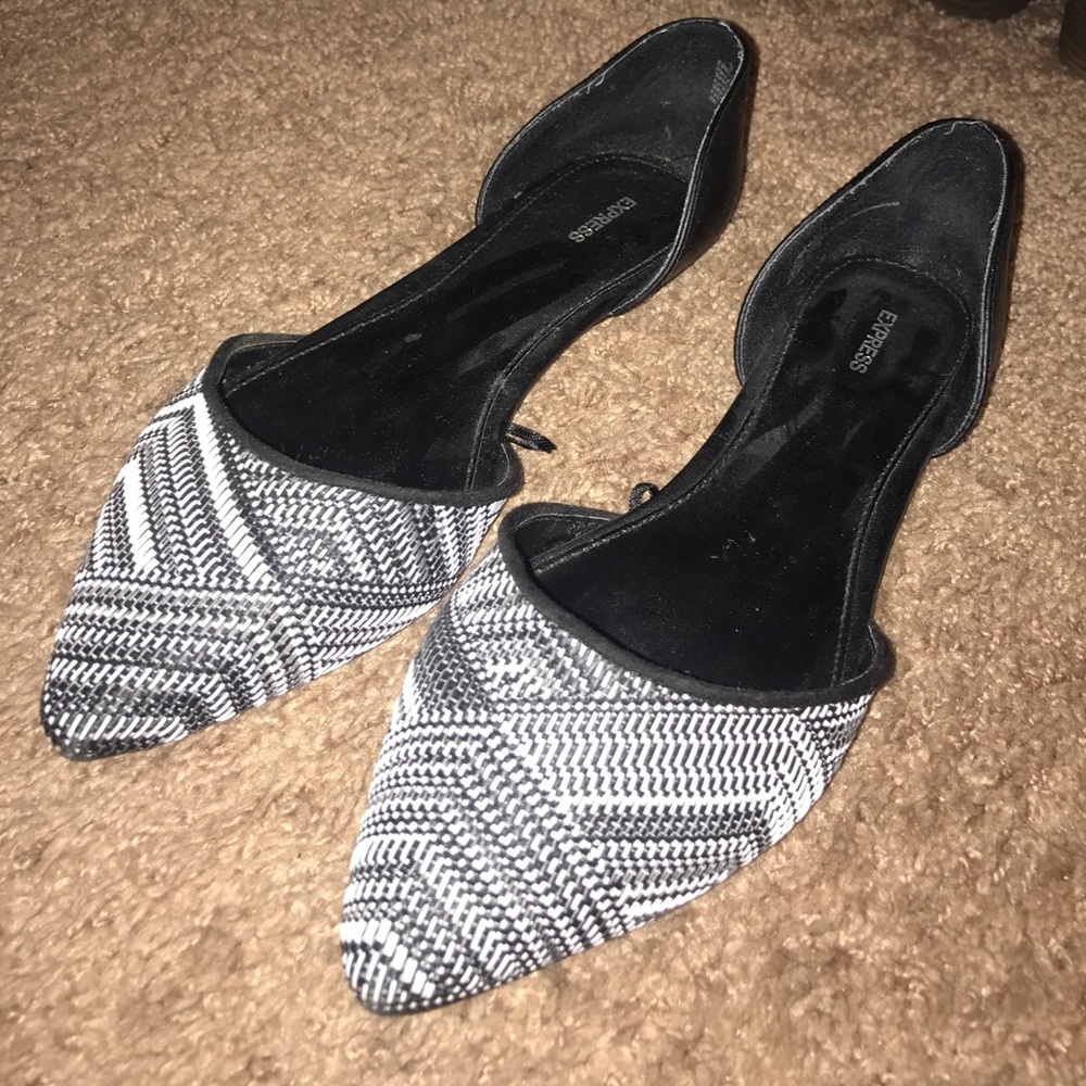 Express size 9 flats