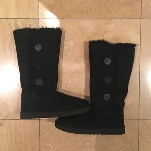 Black Bailey Button Tall UGGS