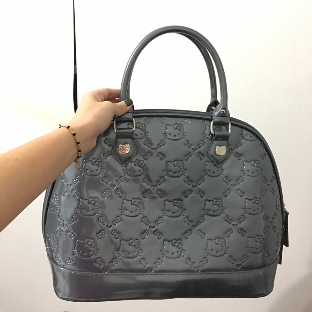 Hello Kitty tote in dark gray