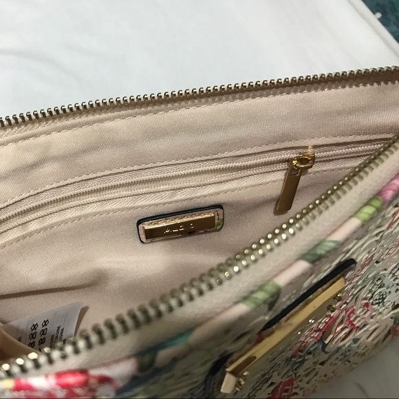 Aldo Wristlet - Picture 3 of 5