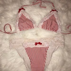 🔥RARE🔥 Beach Bunny Lady Lace red/white bikini