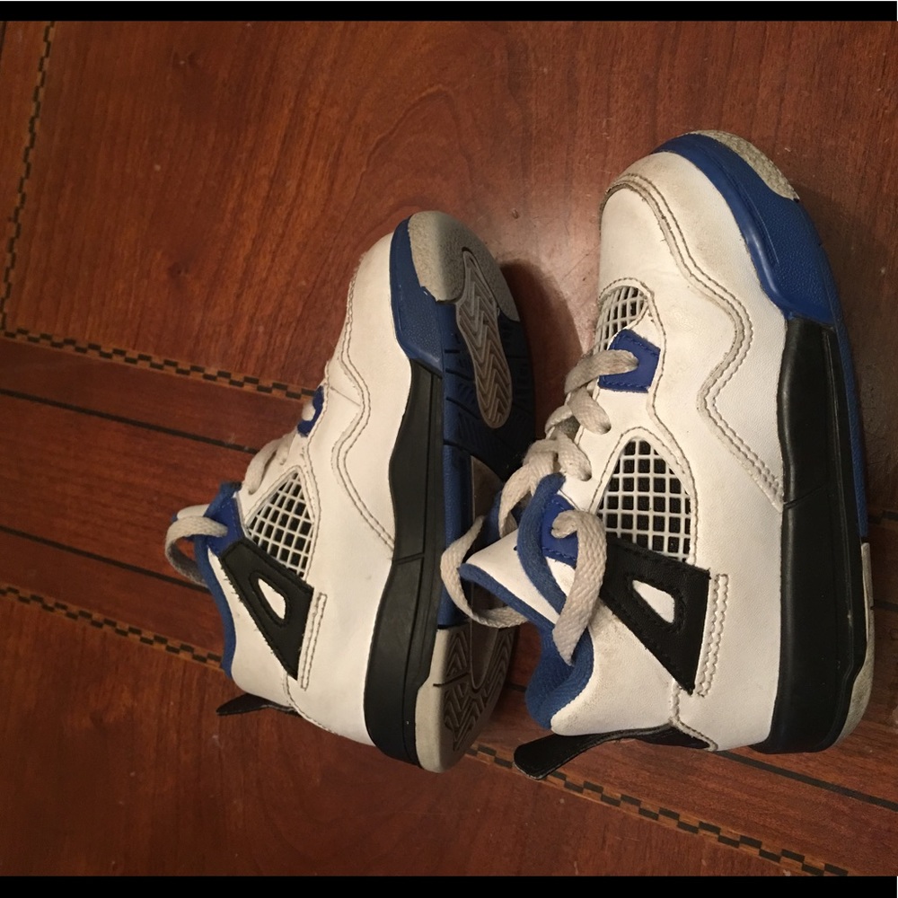 Jordan gym shoe