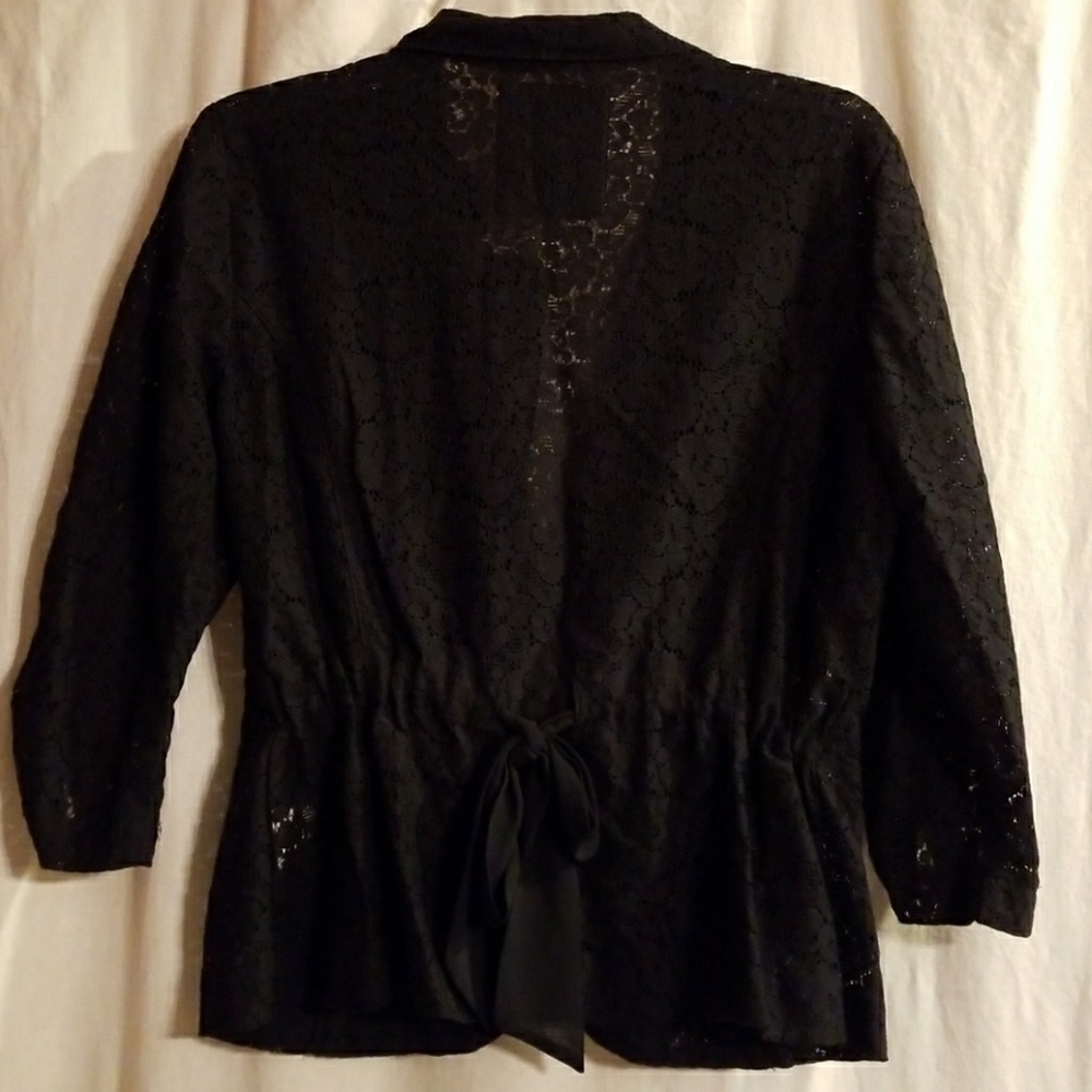 Black Lace Blazer - Picture 3 of 4