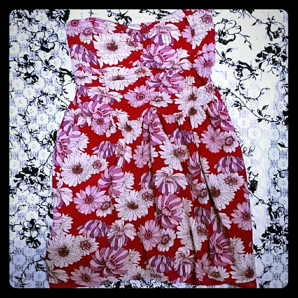 Forever 21 Daisy Floral Strapless Mini Dress Small