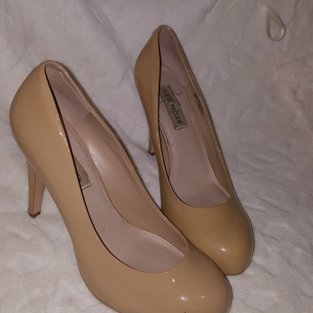 Steve Madden Remedy Blush Pat Heels Size 9