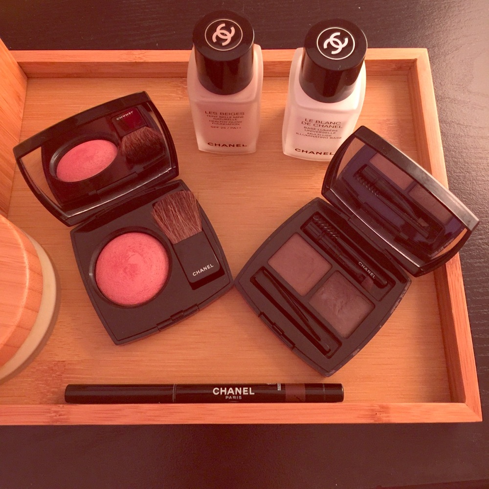 Genuine Chanel make up bundle