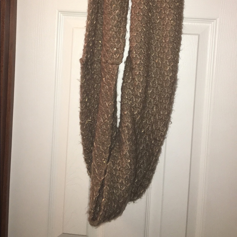 Infinity scarf - Picture 2 of 2