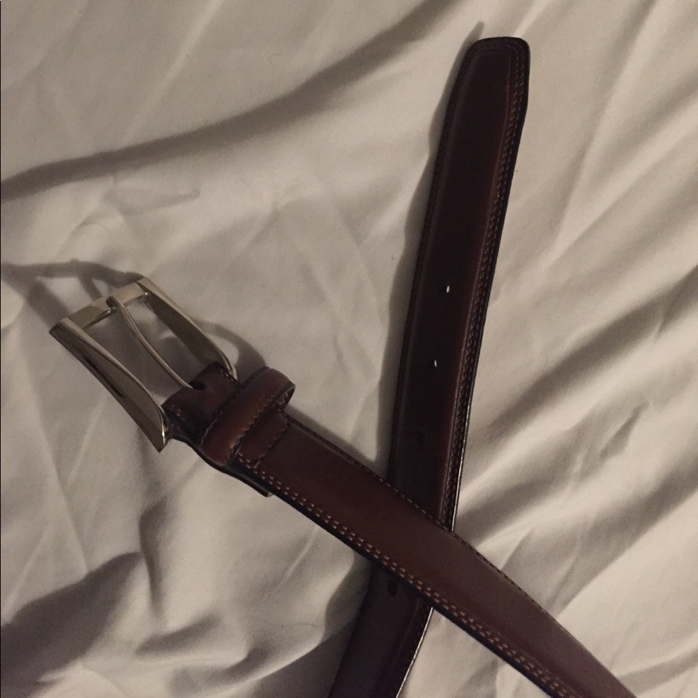 Like new leather belt