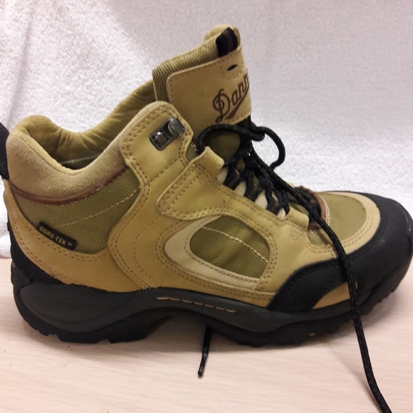 Danner size 9 mountain boot - Picture 2 of 7