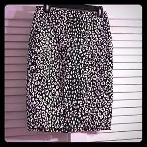 Banana Republic leopard print pencil skirt
