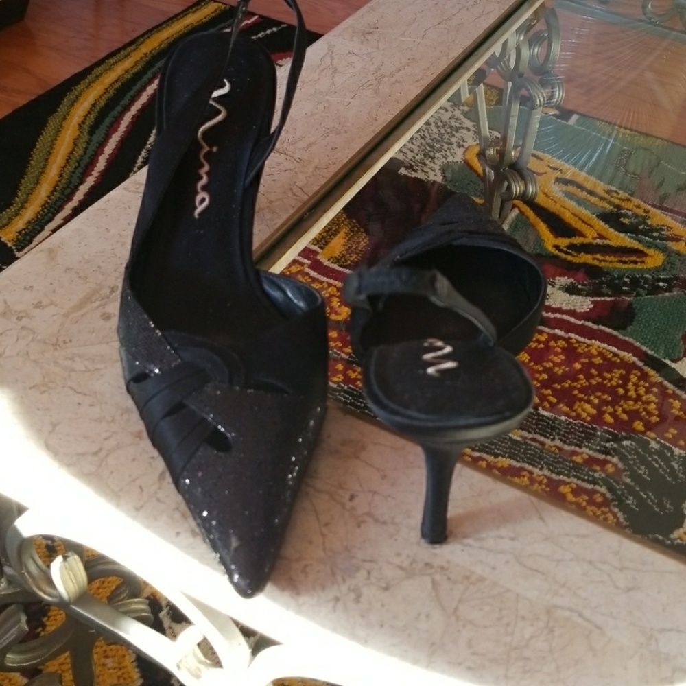 Shoes - Picture 2 of 5