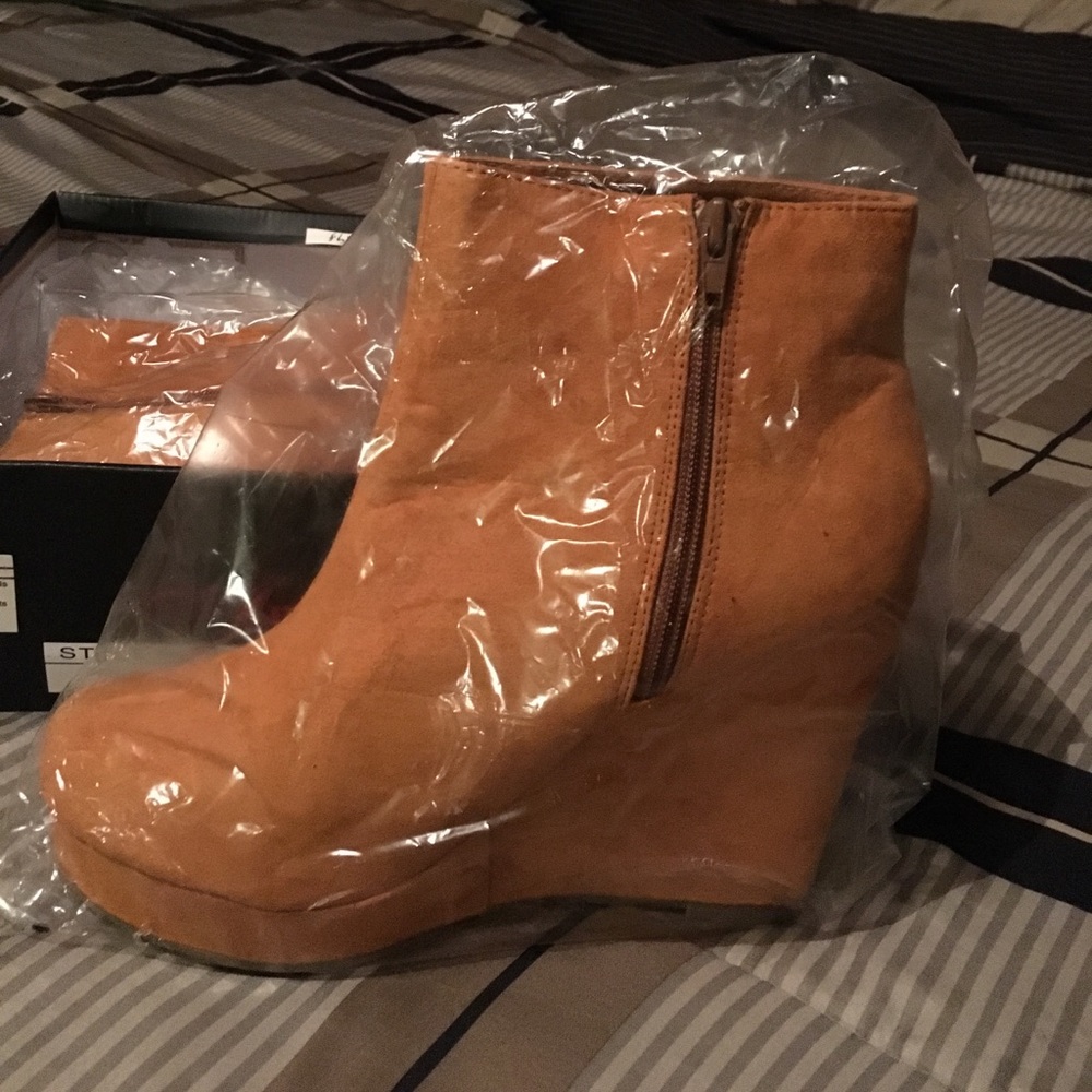 Camel suede booties