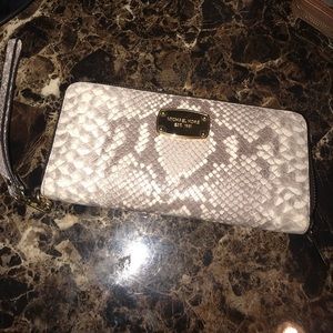 Michael Kors Snake Skin Wallet