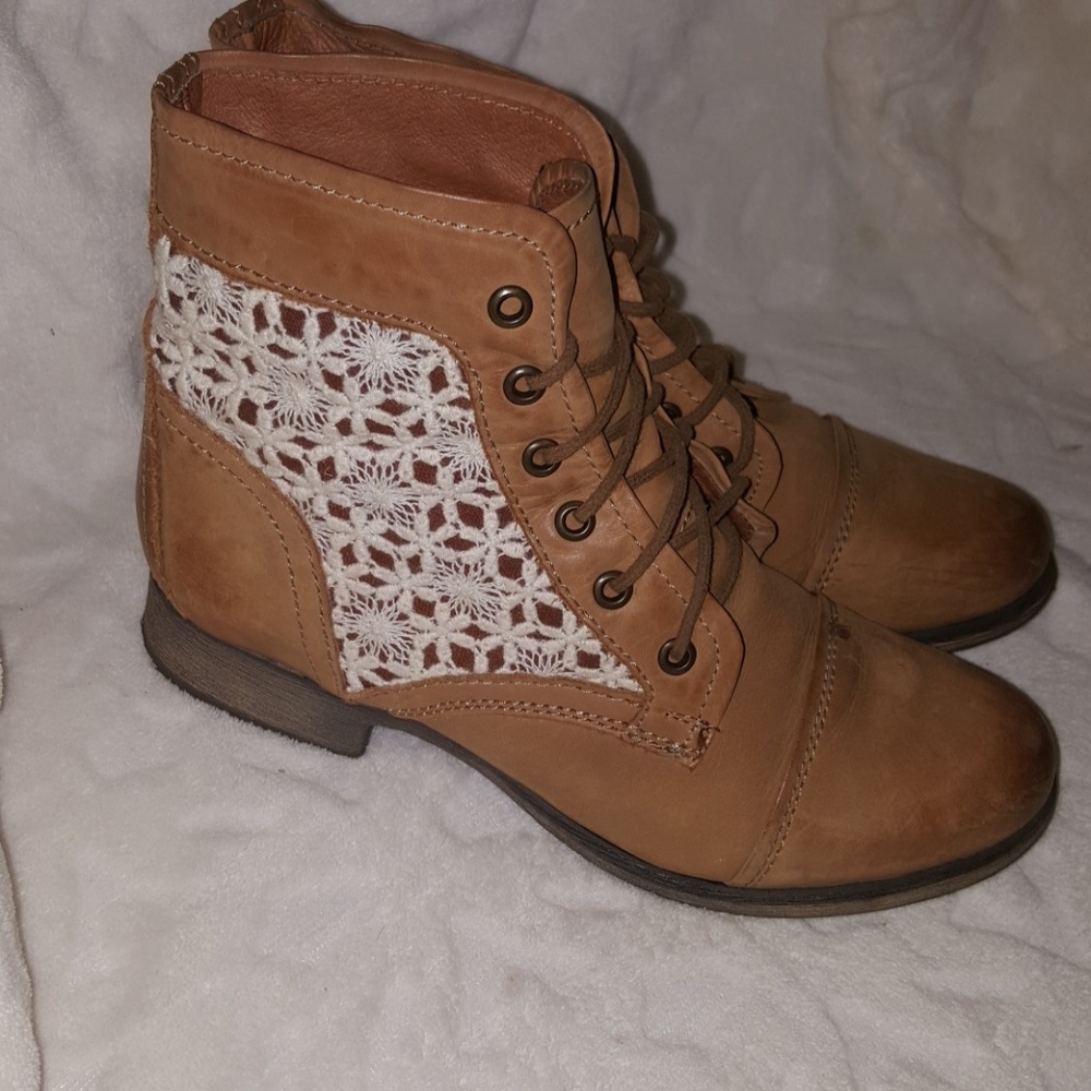 Steve Madden ankle booties