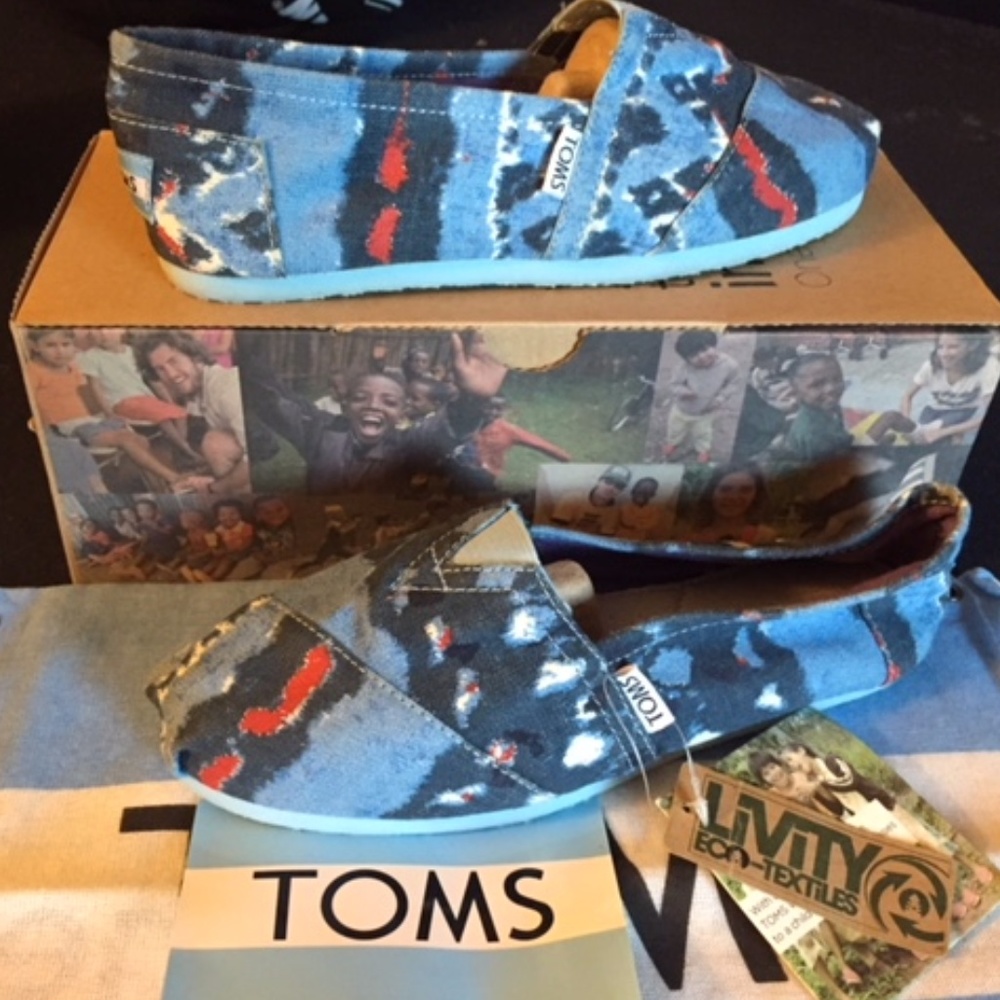 Toms Livity Collaboration Slip On Size 8