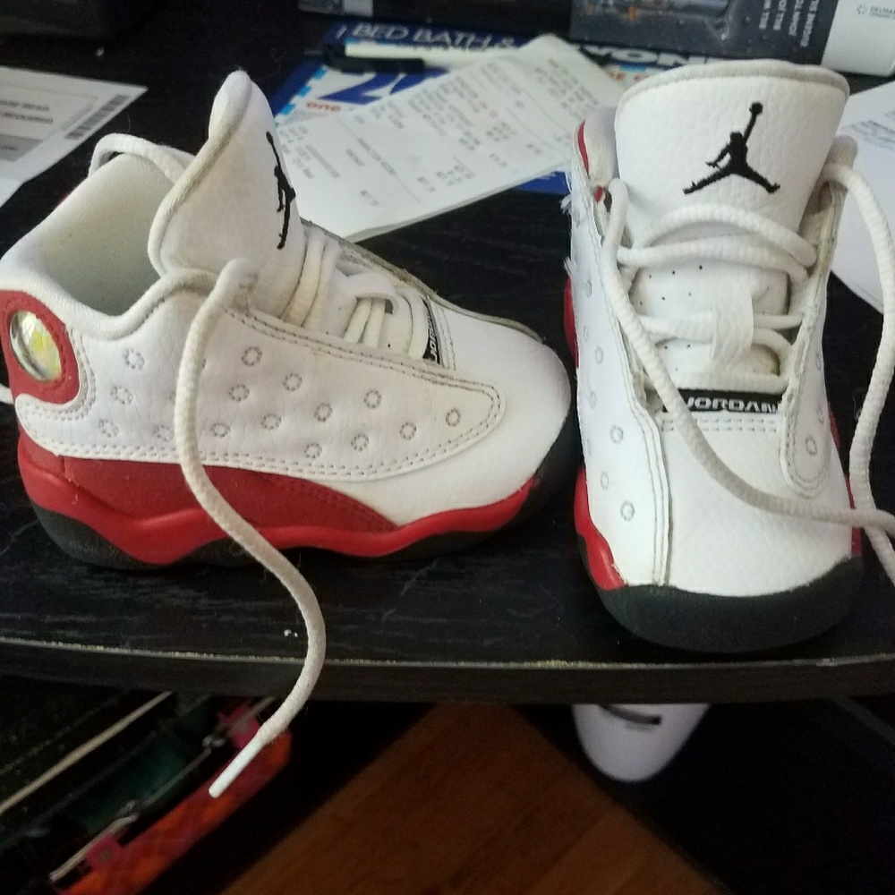 Kids Jordans size 5c