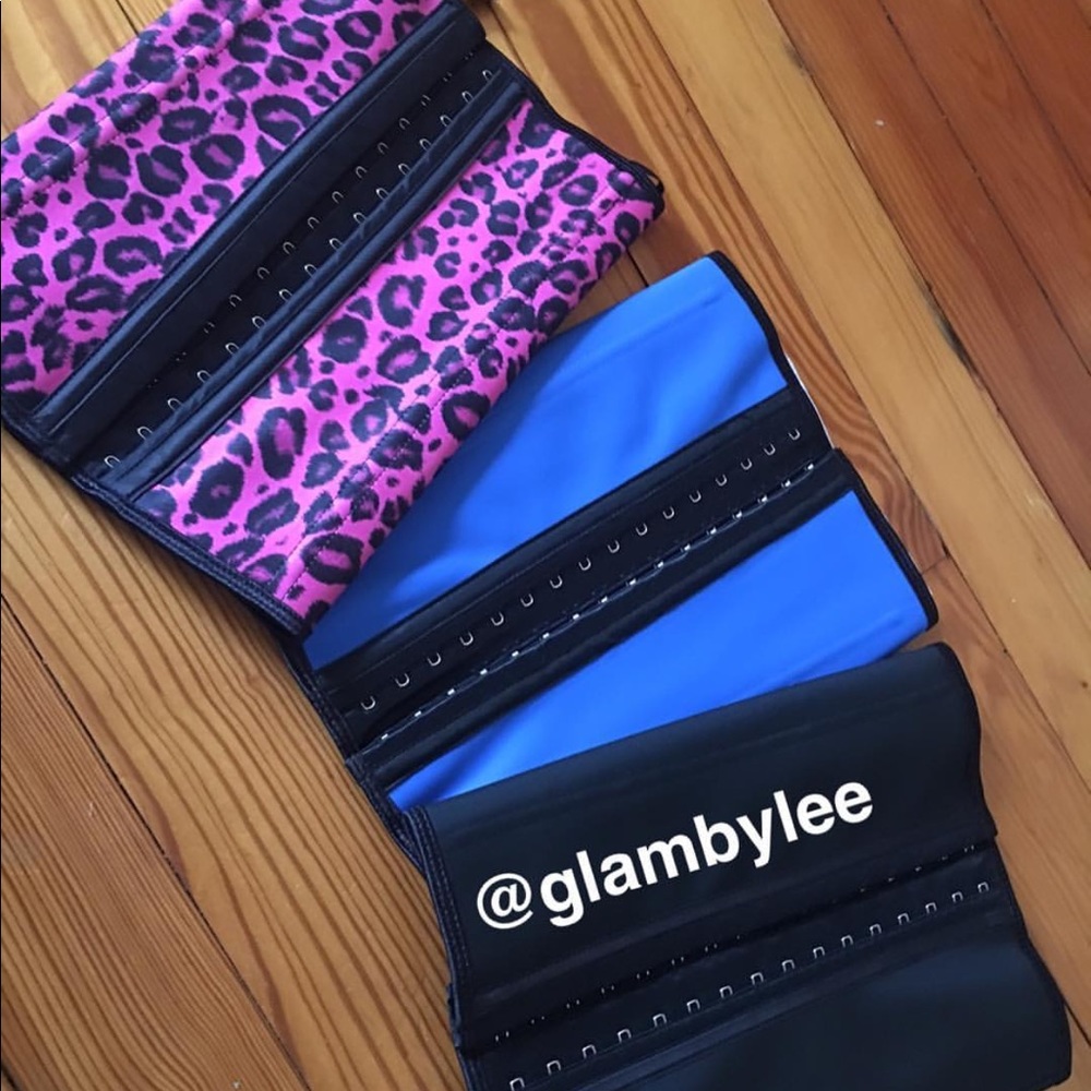 Waist trainer