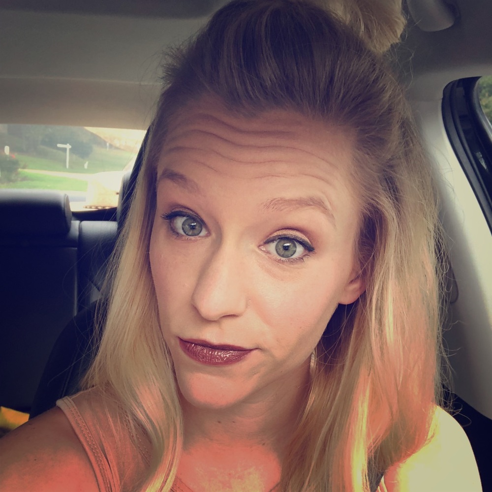 Meet your Posher, Melissa
