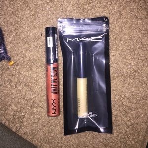 Highlighter & lipglass by Mac