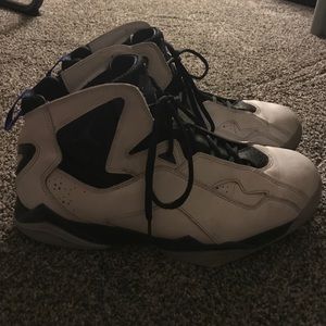 Jordan Retro 7