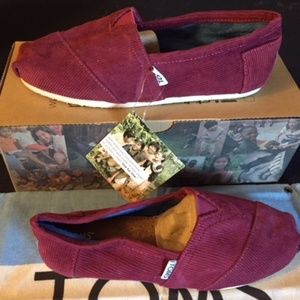 Toms Classic Corduroy Slip On Size 8