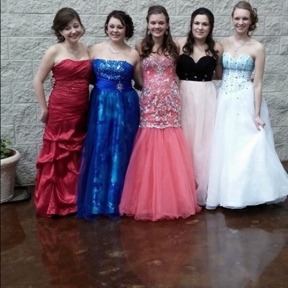 Prom Dress - Picture 3 of 3