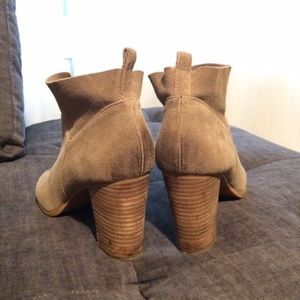 Crown Vintage Shoes - Crown Vintage Booties Taupe Size 9 Crown Vintage Shoes - Crown Vintage Booties Taupe Size 9