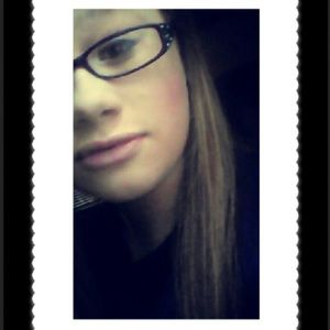 Meet your Posher, Katelyn