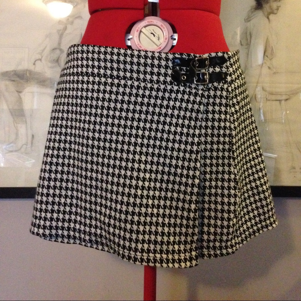 XL Houndstooth wrap skirt
