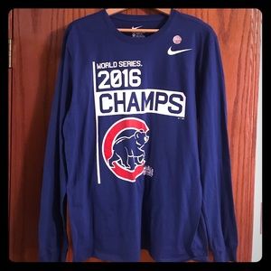 Men’s Nike Chicago Cubs Long Sleeve Shirt (Large)