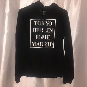 Black hoodie forever 21