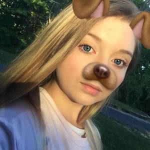 Meet your Posher, Kendra