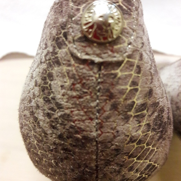 Anne Klein 4" peep toe heels - Picture 6 of 8