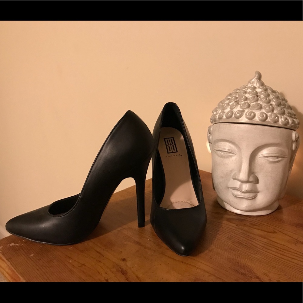 Black elegant heels