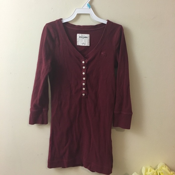 Abercrombie Burgundy Top - Picture 1 of 2