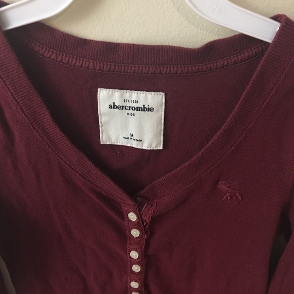 Abercrombie Burgundy Top - Picture 2 of 2