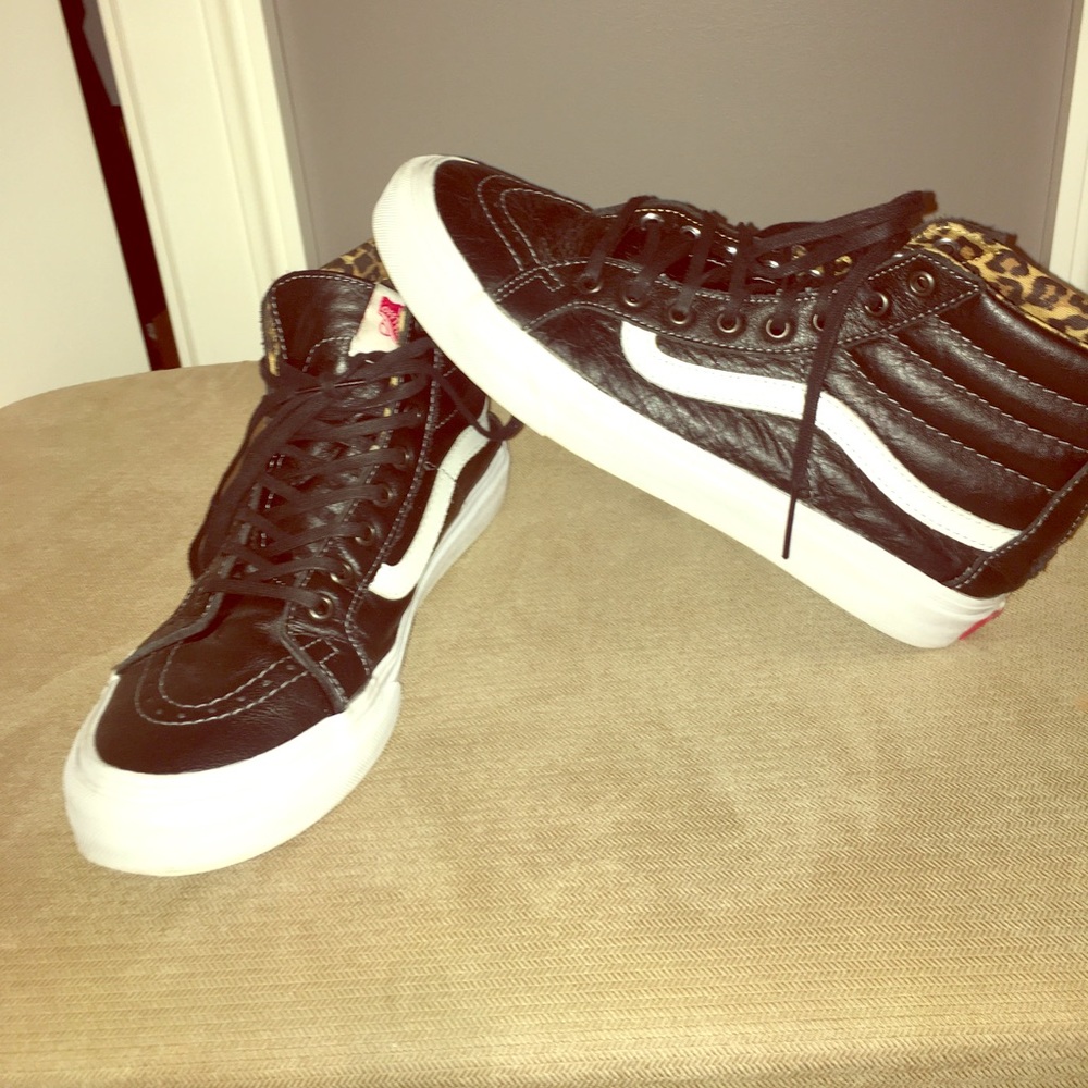 Adorable Vans sneakers!