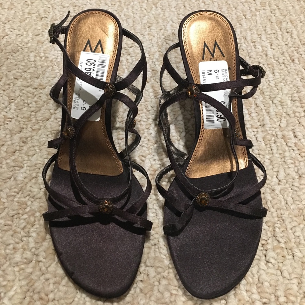 Chocolate sparkly sandals for holiday parties - Picture 1 of 4