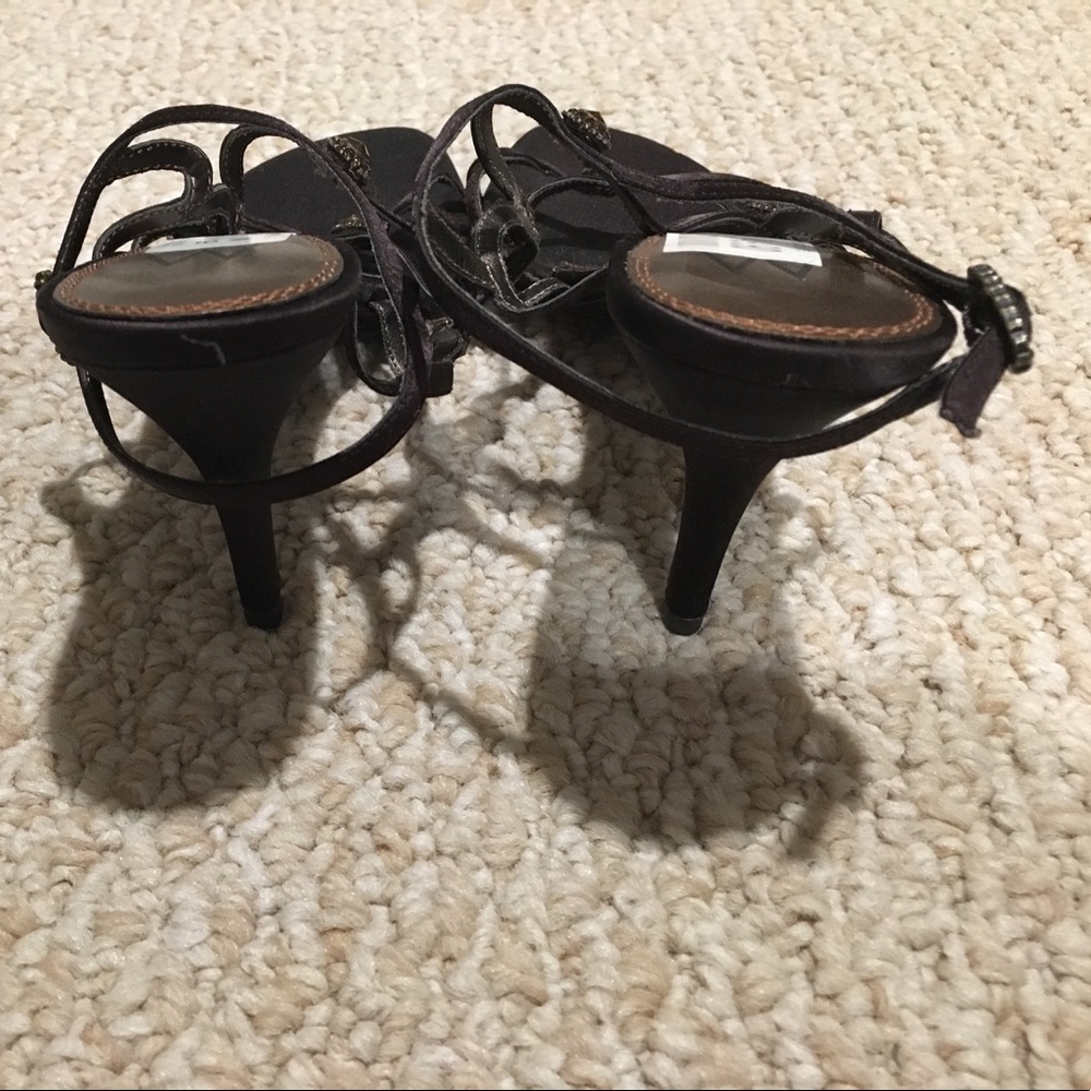 Chocolate sparkly sandals for holiday parties - Picture 4 of 4