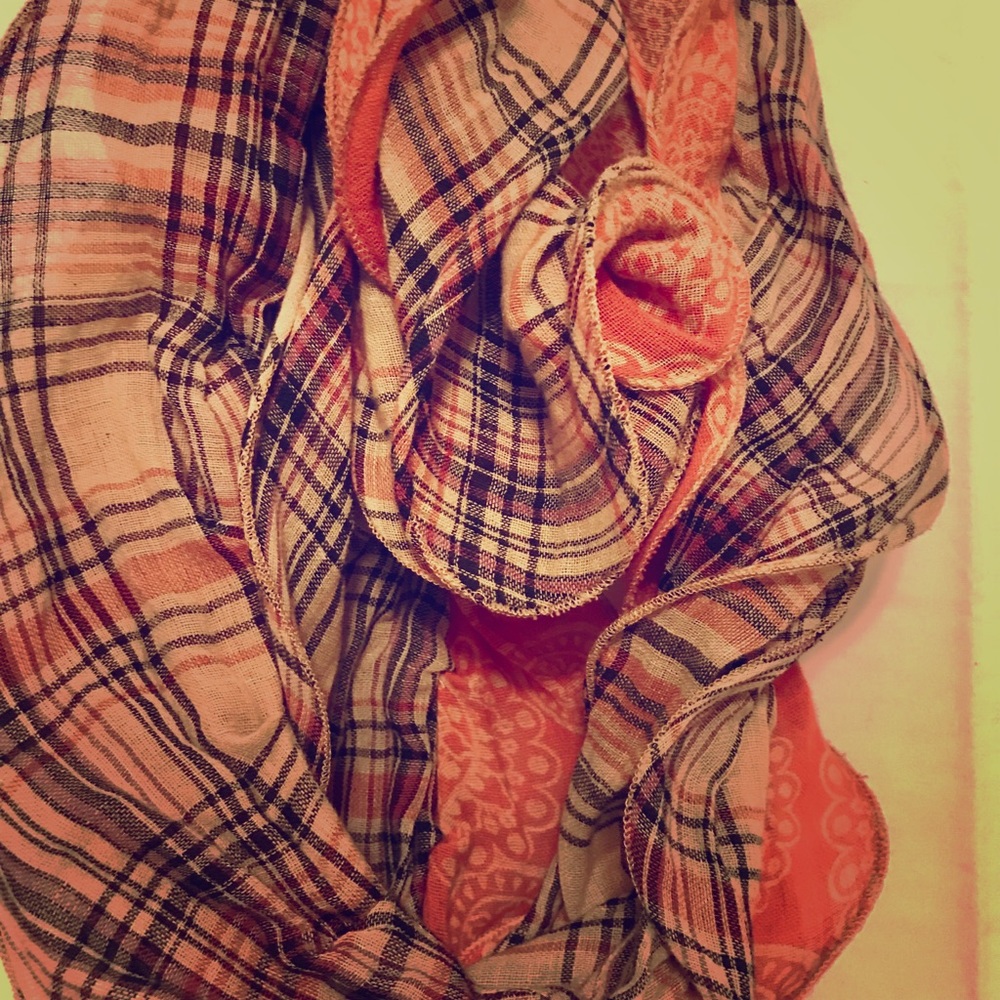 Plaid/pink scarf